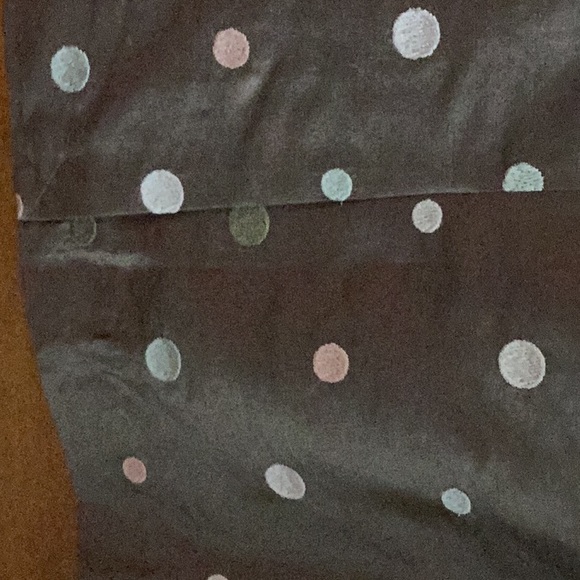 Very nice 100% Silk Spenser Jeremy suit like new. Suit/pastel colored dots. - Picture 6 of 7